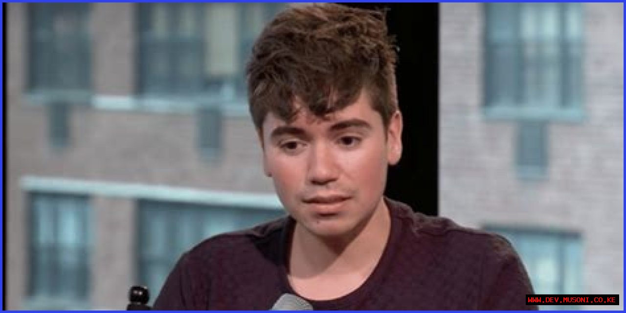 Understanding Noah Galvin: A Journey Through Identity And Expression